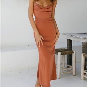 Hello Molly gorgeous dress with open back!